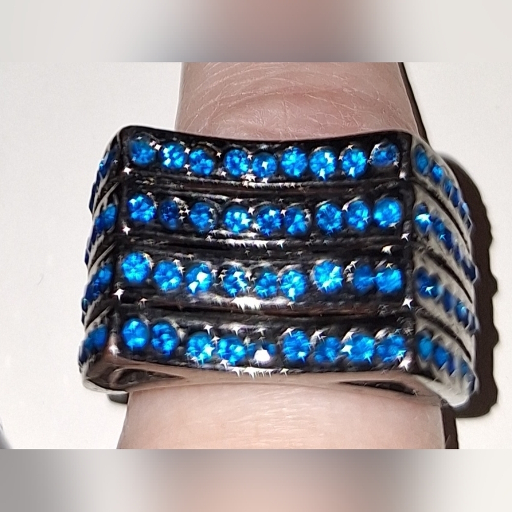 Adjustable Gun Metal Blue Rhinestone Ring - Picture 2 of 5